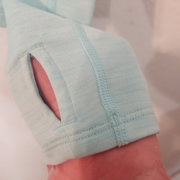 Under Armour Cold Gear Light Green Long Sleeve Shirt, Size M - Picture 5 of 8